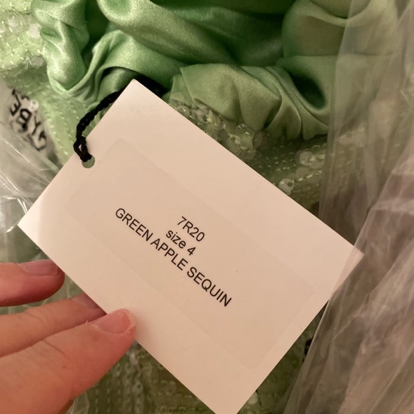 Titian Crystal Embellished Green Apple Sequin Dress - Picture 8 of 16